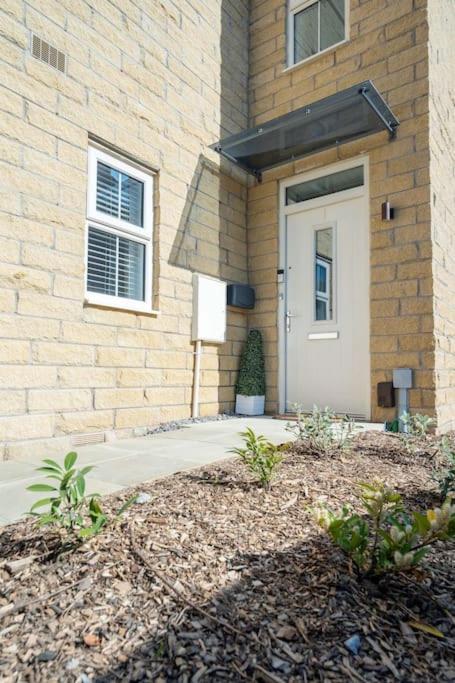 Superb 4br New House