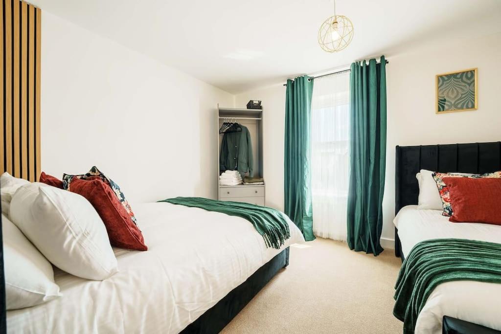 Holiday home Superb 4br New House *